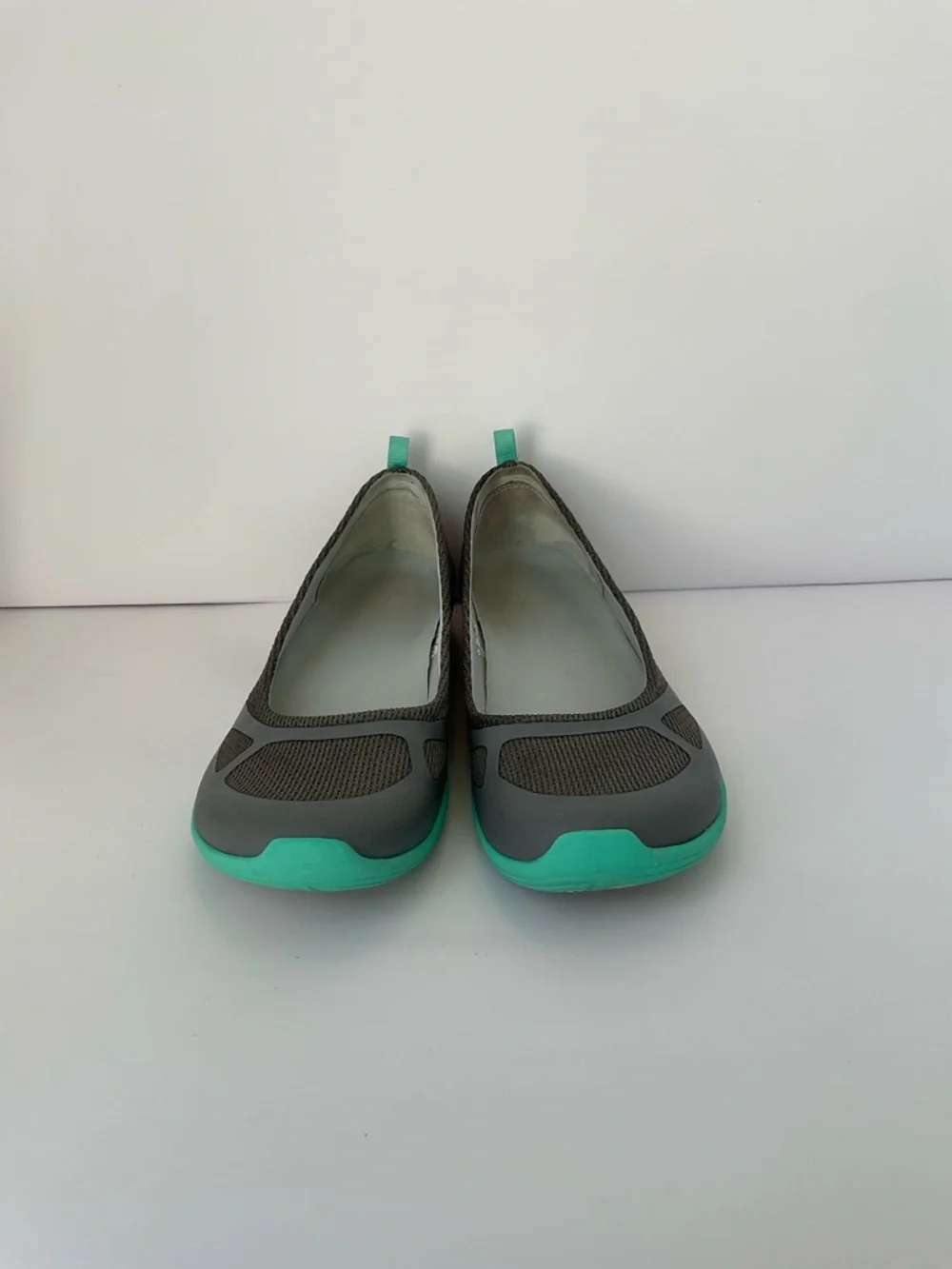 Merrell Ceylon Sport Gray Knit Slip-On Ballet Flats with Teal-Green Sole Accent - Picture 3 of 9